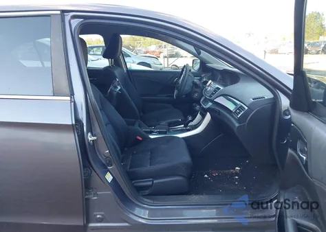 2015 Honda Accord Sport z USA, uszkodzony, nr VIN 1HGCR2F56FA118284